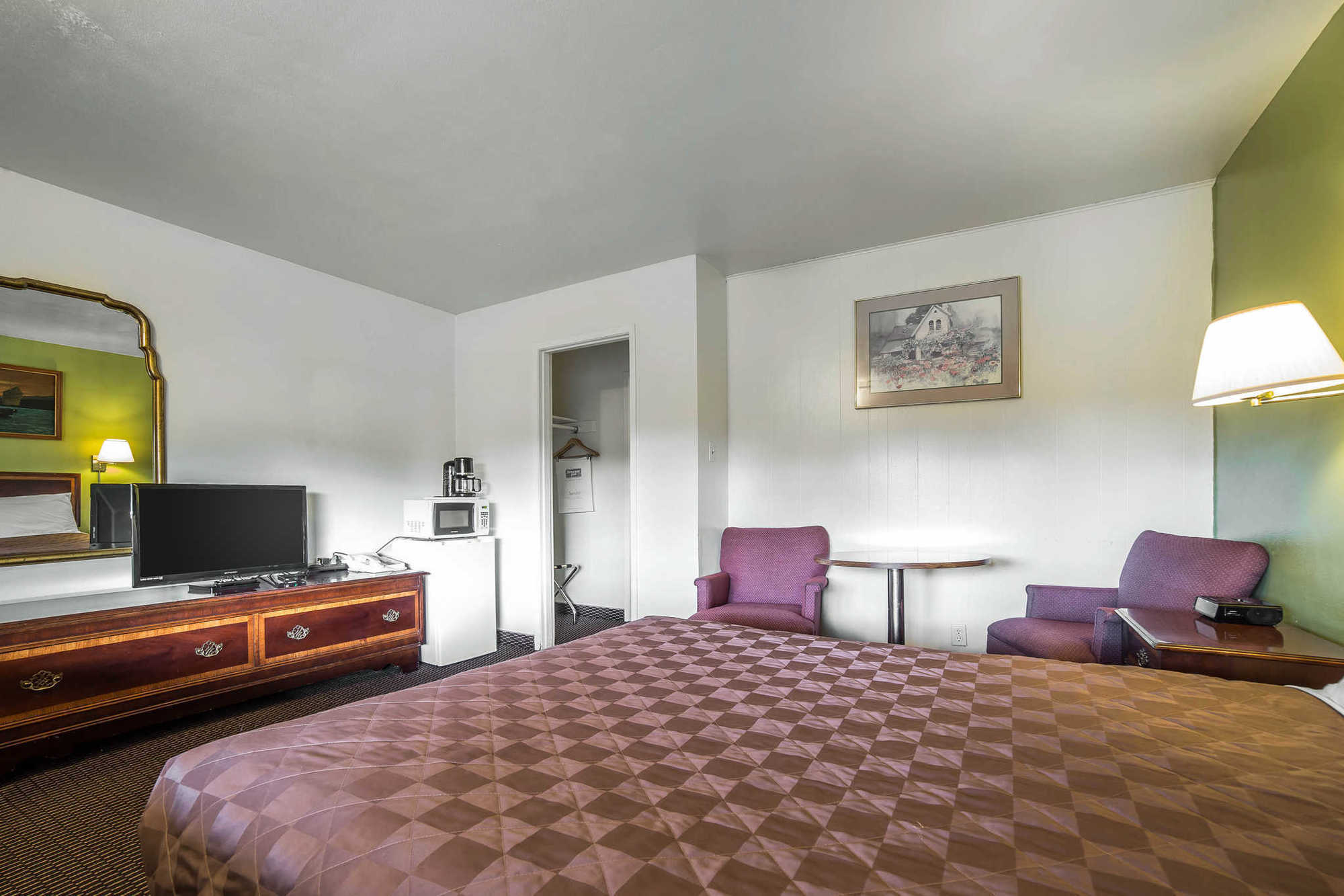 Rodeway Inn & Suites Pendleton Room photo